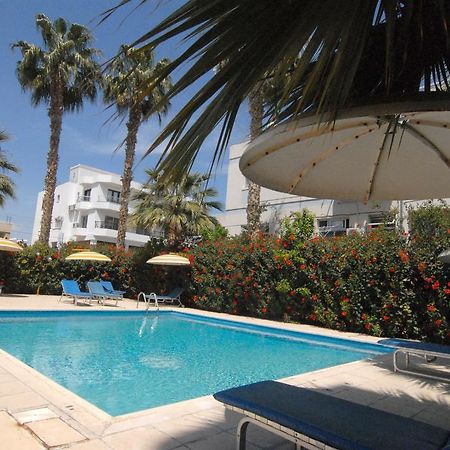 Sunflower Hotel Apartments Larnaca Eksteriør billede