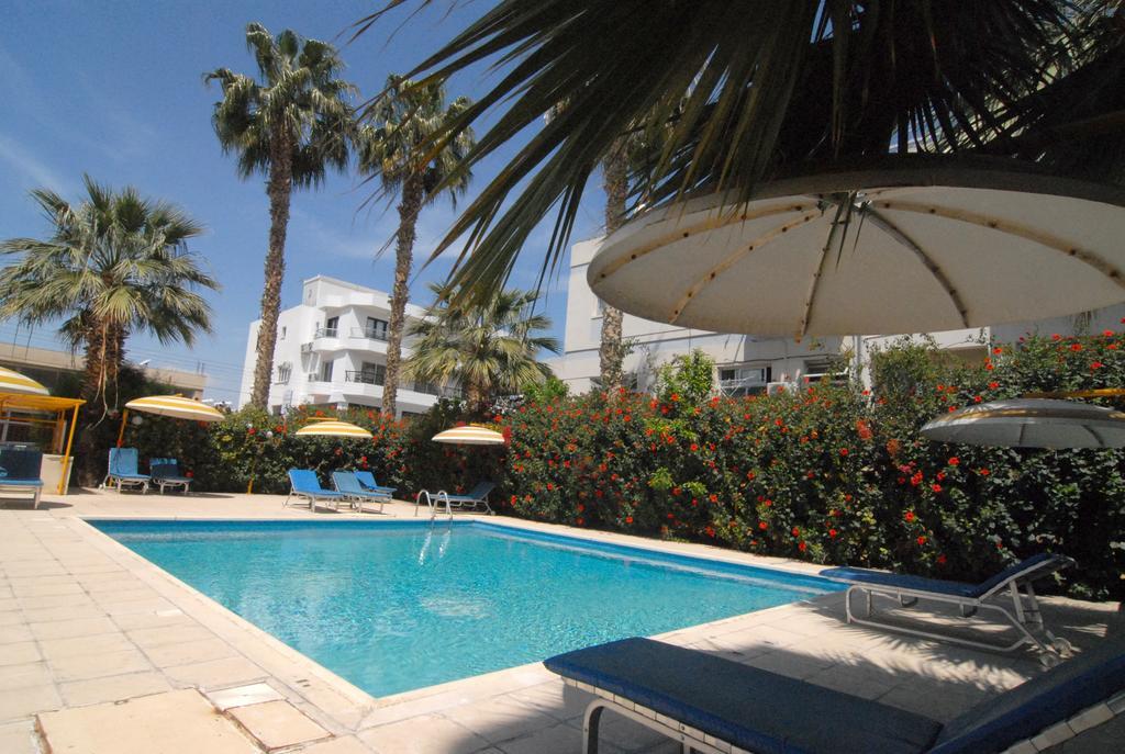 Sunflower Hotel Apartments Larnaca Eksteriør billede