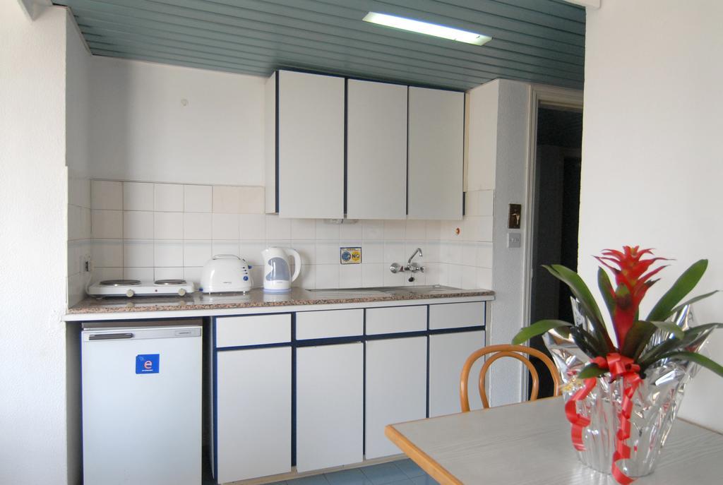 Sunflower Hotel Apartments Larnaca Eksteriør billede