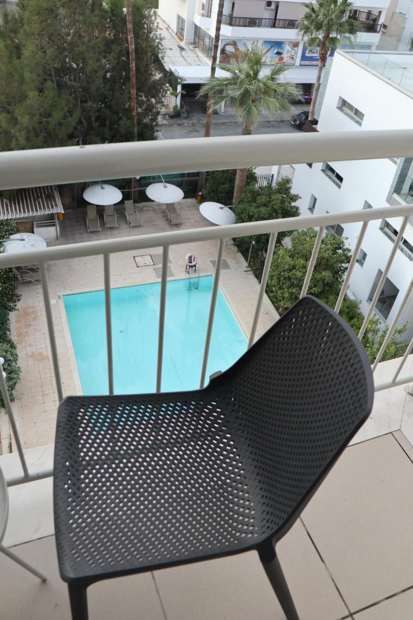 Sunflower Hotel Apartments Larnaca Eksteriør billede