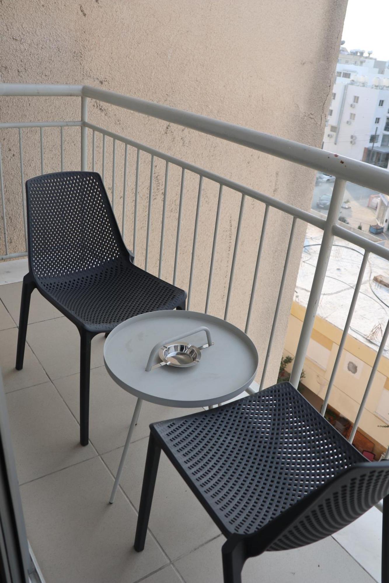 Sunflower Hotel Apartments Larnaca Eksteriør billede